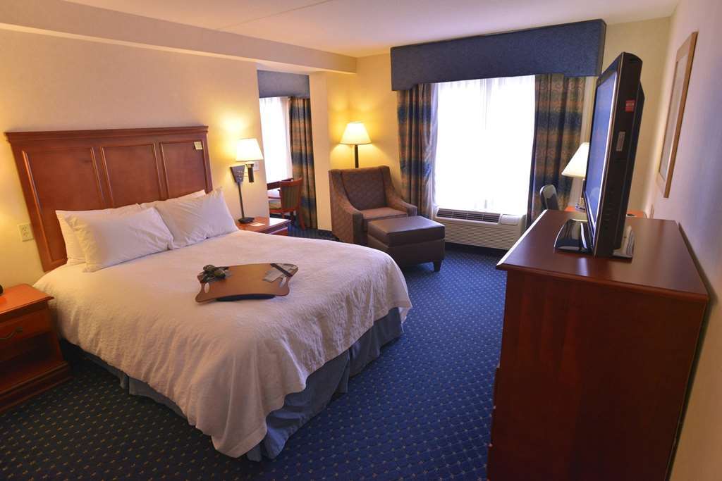 Hampton Inn Clifton Park Szoba fotó
