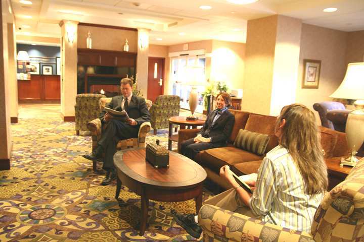 Hampton Inn Clifton Park Beltér fotó